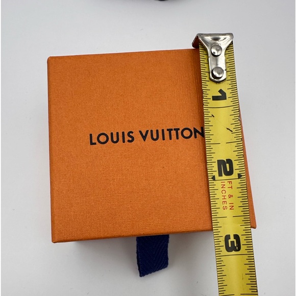 Louis Vuitton box and ribbon - Picture 5 of 6